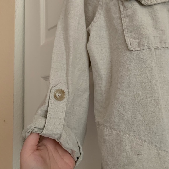Linen blend buttoned top - Picture 5 of 8